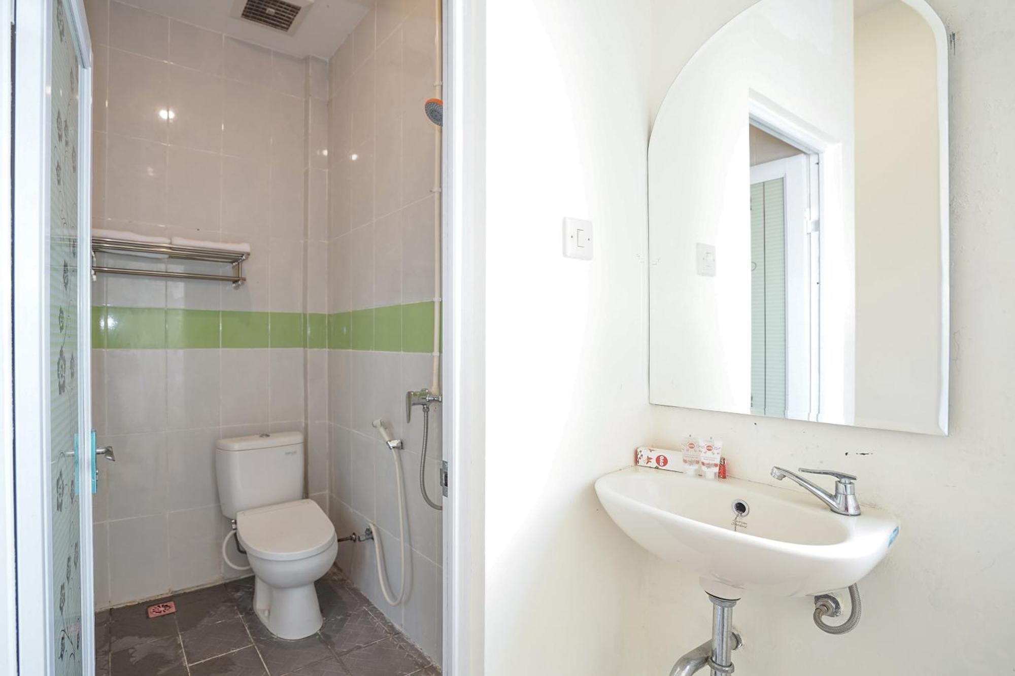 Brebek Hotel O Juanda Near Terminal International Juanda מראה חיצוני תמונה
